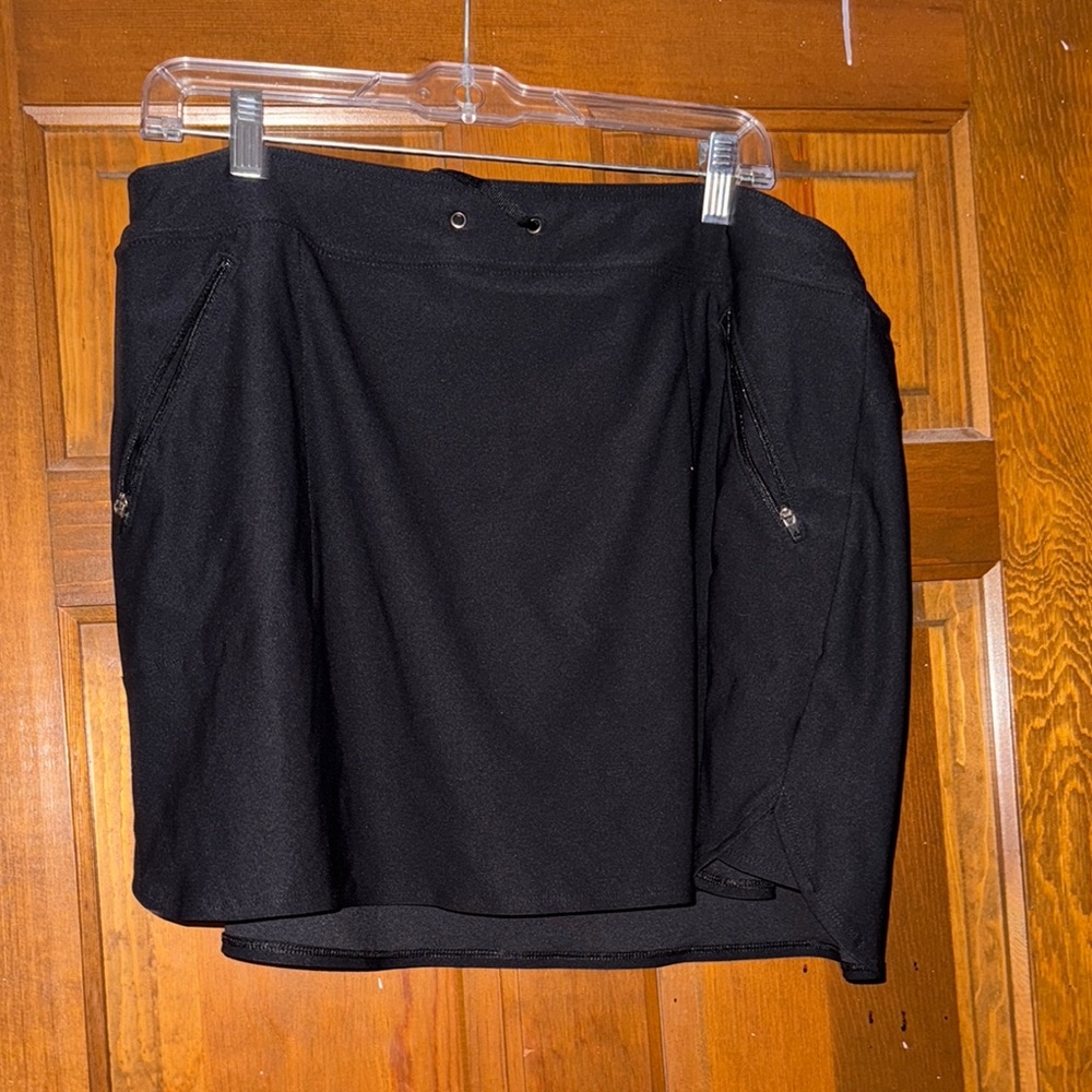 Classic Black Women's Skirt/skort